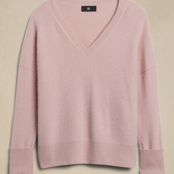 Banana Republic Astrid Boiled Cashmere V-Neck Sweater - Picture 3 of 8